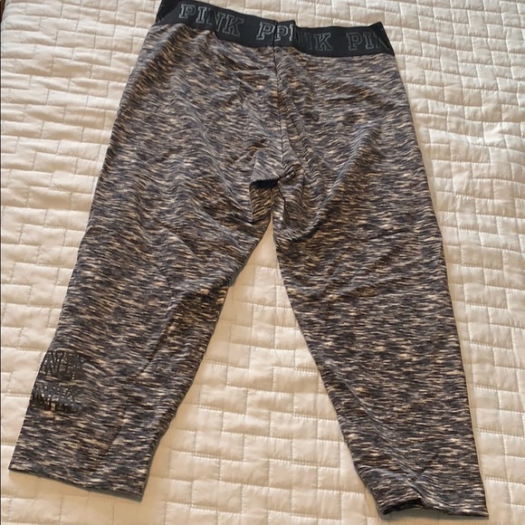 PINK Capri workout leggings - Picture 4 of 6